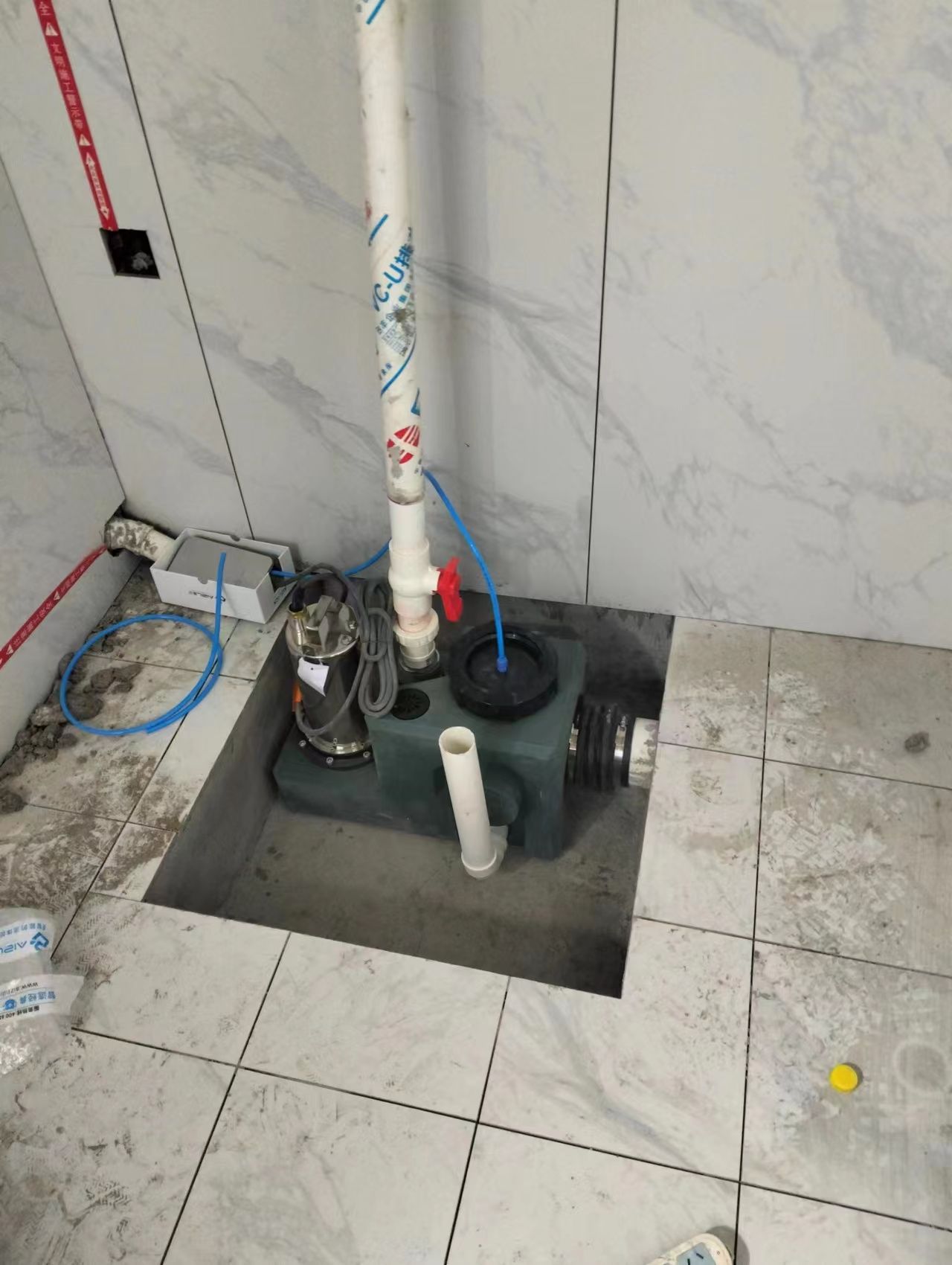 污水提升器